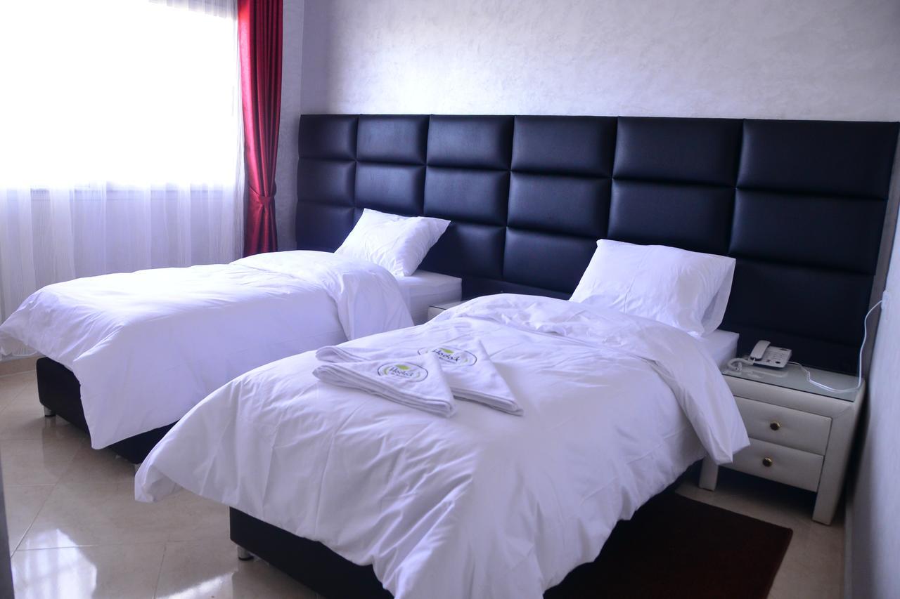 Hotel Hadaik Ain Asserdoune Béni Mellal Exteriör bild