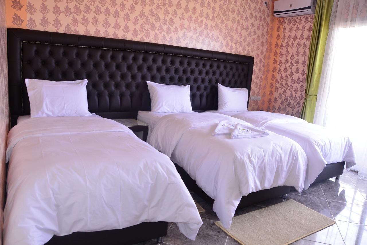 Hotel Hadaik Ain Asserdoune Béni Mellal Exteriör bild